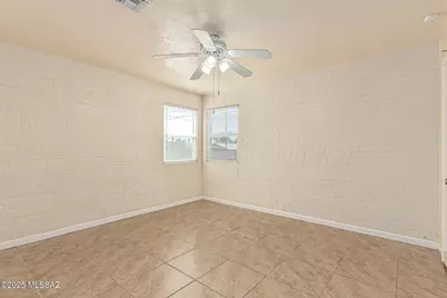 970 N Dodge Boulevard, Tucson, AZ 85716 - Photo 17