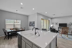 10328 N Desert Tea Dr, Marana, AZ 85653 - Photo 9