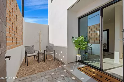 52 W 18th Street, Tucson, AZ 85701 - Photo 3
