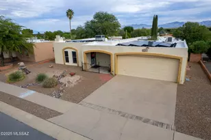 2035 S San Ray Dr, Green Valley, AZ 85614 - Photo 1