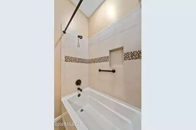 13265 N Chiracahua Peak Drive, Oro Valley, AZ 85755 - Photo 29