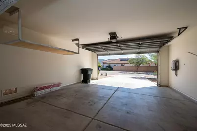 5758 S Clonmellon Avenue, Tucson, AZ 85747 - Photo 31