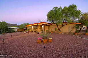10680 E Camino Tesote Pl, Tucson, AZ 85749 - Photo 3