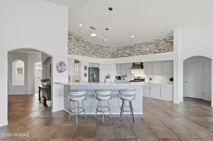 60907 E Rock Ledge Loop, Saddlebrooke, AZ 85739 - Photo 9