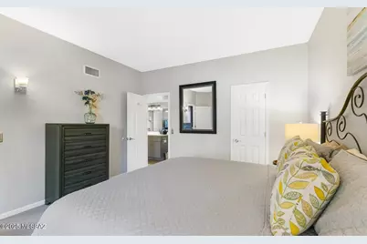 1200 E River Road # J124, Tucson, AZ 85718 - Photo 7