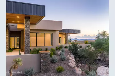 2155 E Desert Garden Drive, Tucson, AZ 85718 - Photo 9