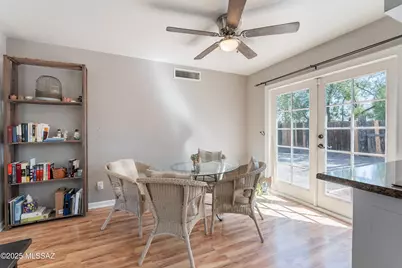 933 E Mesquite Drive, Tucson, AZ 85719 - Photo 9