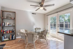 933 E Mesquite Dr, Tucson, AZ 85719 - Photo 9