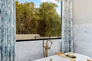 7370 N Catalina Ridge Dr, Tucson, AZ 85718 - Photo 17