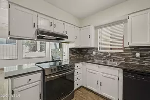 2601 W Broadway Blvd, Tucson, AZ 85745 - Photo 9