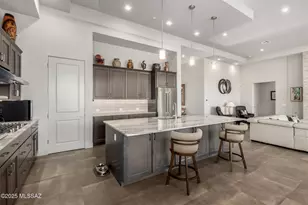 14184 N Hidden Enclave Pl, Oro Valley, AZ 85755 - Photo 15