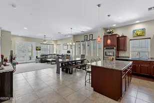 9610 N Saguaro Breeze Way, Marana, AZ 85653 - Photo 11