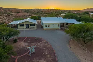 1302 W Coyote Trail, Benson, AZ 85602 - Photo 1