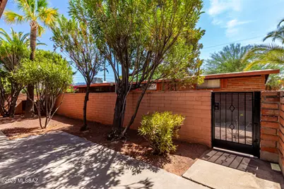 2431 E 2nd Street, Tucson, AZ 85719 - Photo 9