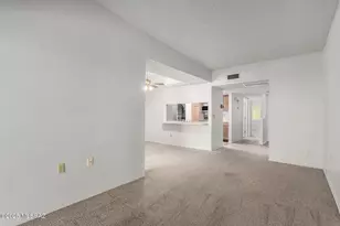 1721 W Dalehaven Cir, Tucson, AZ 85704 - Photo 9