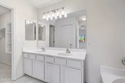 2202 W Burlwood Way, Tucson, AZ 85745 - Photo 19