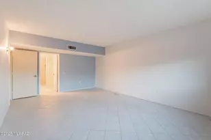 939 S Las Lomas Cir, Green Valley, AZ 85614 - Photo 21