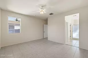 897 N Delacroix Dr, Green Valley, AZ 85614 - Photo 19