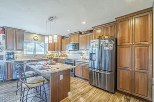 1037 La Vista Ct, Rio Rico, AZ 85648 - Photo 9