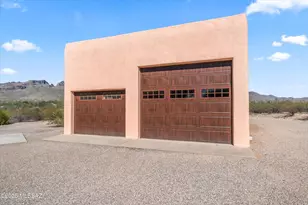 10041 E Rayann Pl, Tucson, AZ 85749 - Photo 5