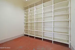 10041 E Rayann Pl, Tucson, AZ 85749 - Photo 7