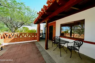 401 W Esperanza Blvd, Green Valley, AZ 85614 - Photo 23