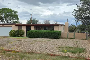 302 N Sage St, Pearce, AZ 85625 - Photo 1