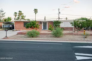 7018 E Calle Betelgeux, Tucson, AZ 85710 - Photo 3