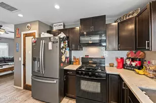 2080 W Brittain Dr, Tucson, AZ 85705 - Photo 7