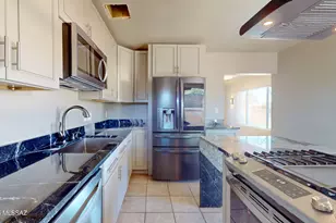 4144 E Desert Pl, Tucson, AZ 85712 - Photo 11