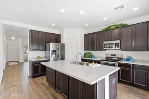 11057 W Cardium Ln, Marana, AZ 85658 - Photo 17