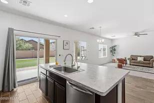 11057 W Cardium Ln, Marana, AZ 85658 - Photo 15