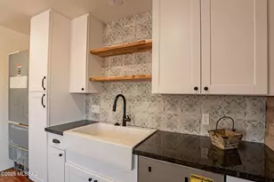 5301 E Fort Lowell Rd, Tucson, AZ 85712 - Photo 13