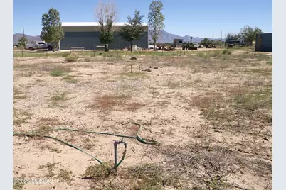 786 N Wells Lane, Willcox, AZ 85643 - Photo 9