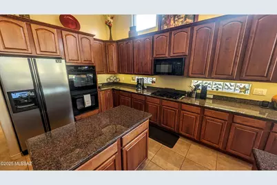13816 N Topflite Drive, Oro Valley, AZ 85755 - Photo 7