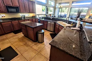 13816 N Topflite Dr, Oro Valley, AZ 85755 - Photo 17