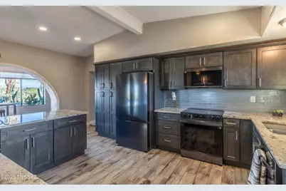 6921 N Camino Verde, Tucson, AZ 85743 - Photo 9