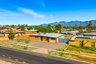 8135 E Escalante Rd, Tucson, AZ 85730 - Photo 5