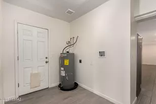 414 E Michigan Dr, Tucson, AZ 85714 - Photo 23