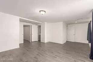 414 E Michigan Dr, Tucson, AZ 85714 - Photo 11
