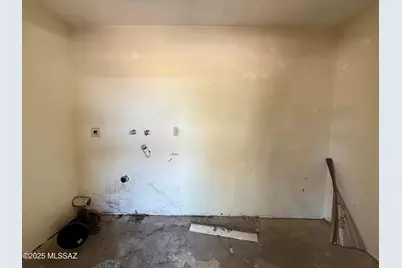 28 W Elm Street, Tucson, AZ 85705 - Photo 17