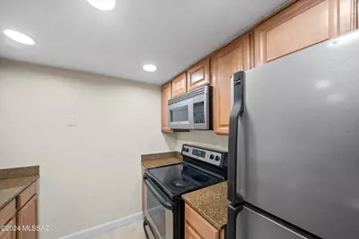 101 S Players Club Drive #13103, Tucson, AZ 85745 - Photo 11