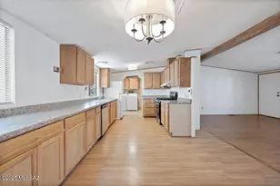 6137 S Barrister Rd, Tucson, AZ 85746 - Photo 9