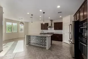 2944 S Smokin Pistol Way, Tucson, AZ 85713 - Photo 9