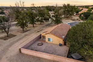 102 S Beyerville Pl, Sahuarita, AZ 85629 - Photo 7