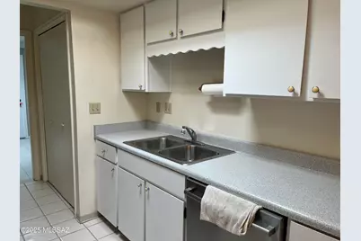 243 N Calle Del Diablo, Green Valley, AZ 85614 - Photo 7