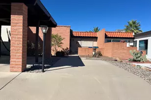 243 N Calle Del Diablo, Green Valley, AZ 85614 - Photo 1