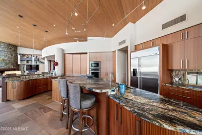 1327 E Desert Garden Drive, Tucson, AZ 85718 - Photo 31