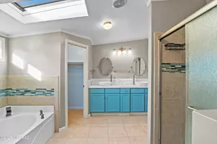 9011 N Valgrind Ln, Tucson, AZ 85743 - Photo 5