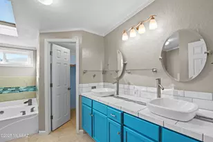 9011 N Valgrind Ln, Tucson, AZ 85743 - Photo 27